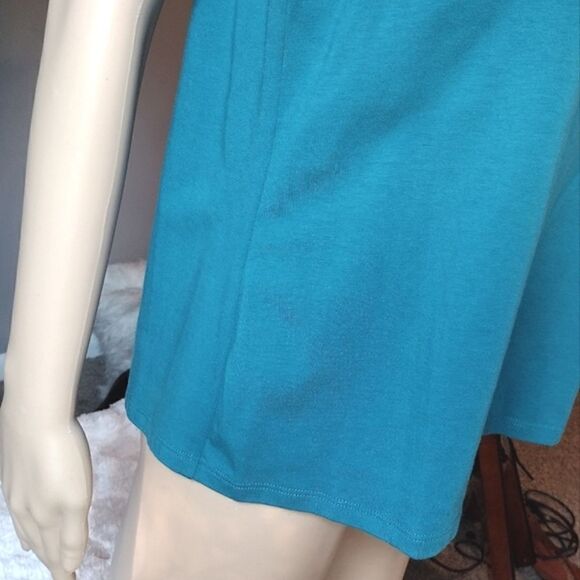 Eileen Fisher Set of Two Women's Size Large Organic Cotton and Silk Tank Tops - Picture 5 of 13